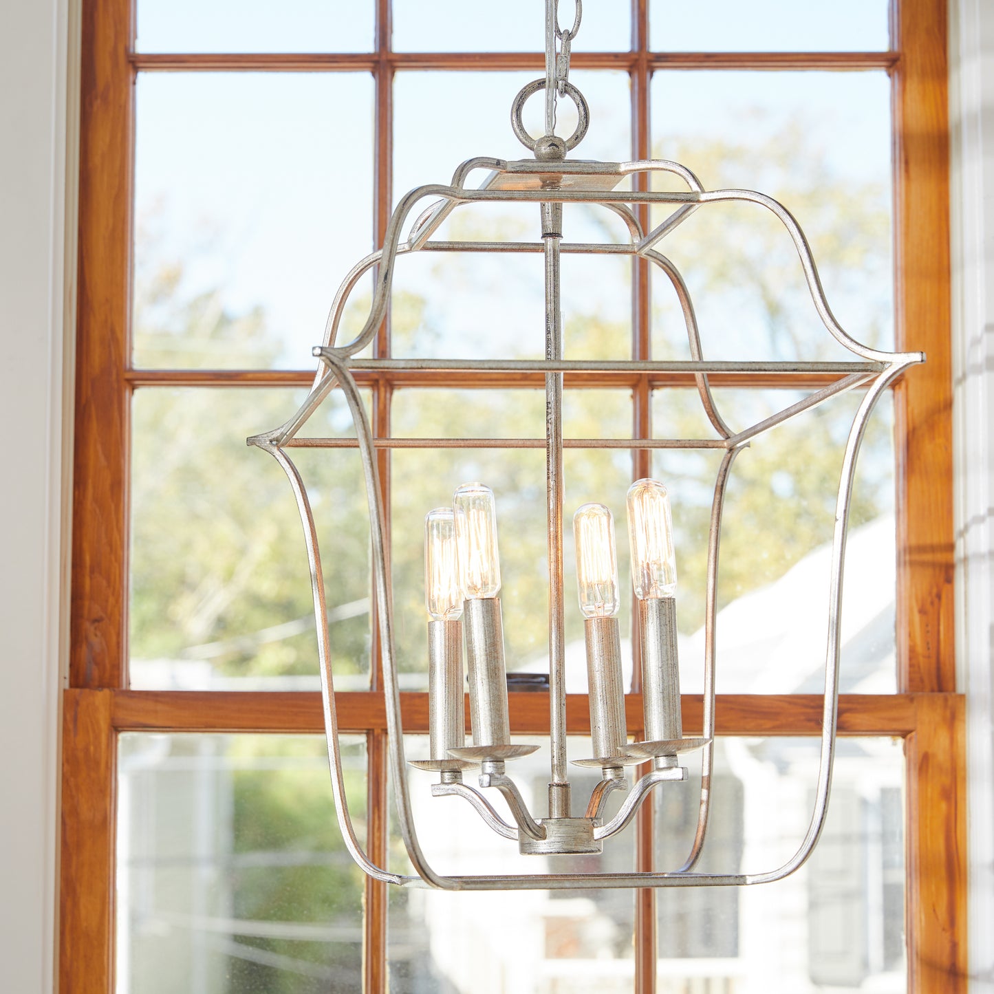 Quoizel Gallery Chandelier, Century Silver Leaf