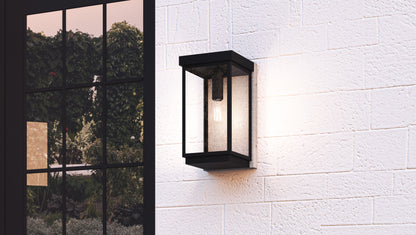 1 Light Outdoor Lantern