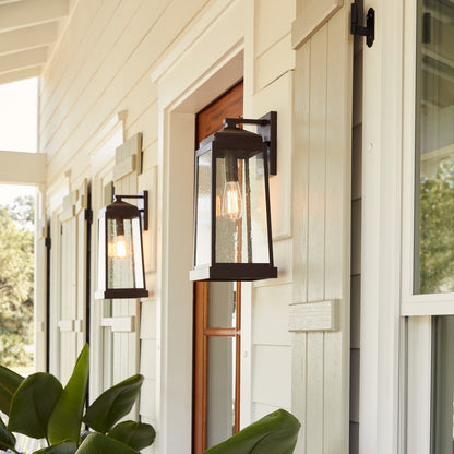 Outdoor Wall Lantern