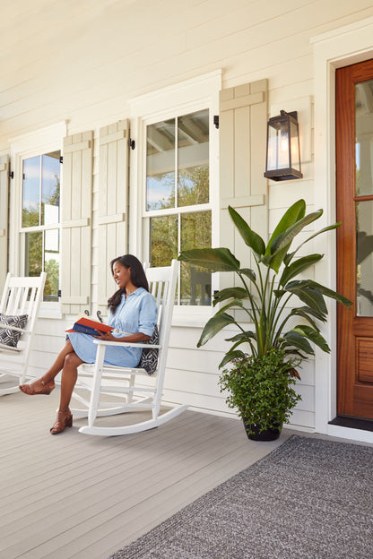 Outdoor Wall Lantern