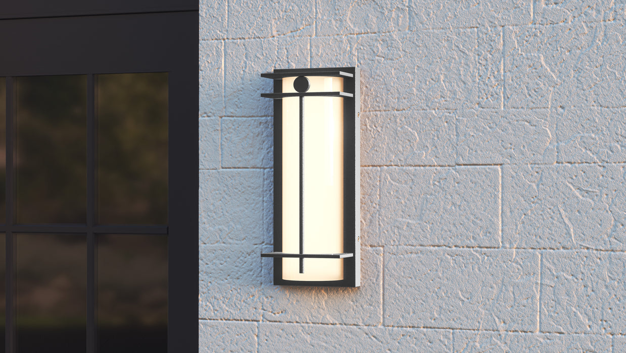 Quoizel Syndall Outdoor Wall Mount