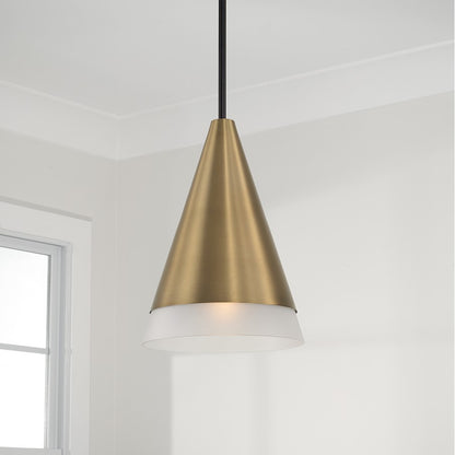 1 Light Pendant, Brass/Black/Frosted