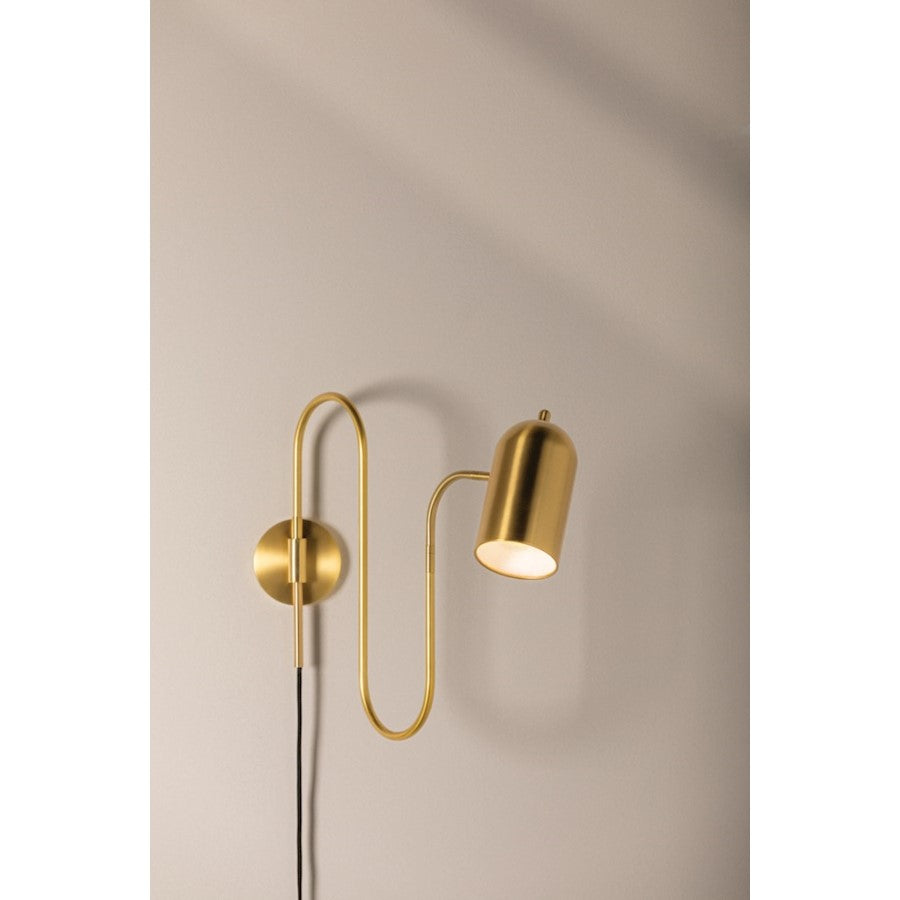 1 Light Plug-In Wall Sconce